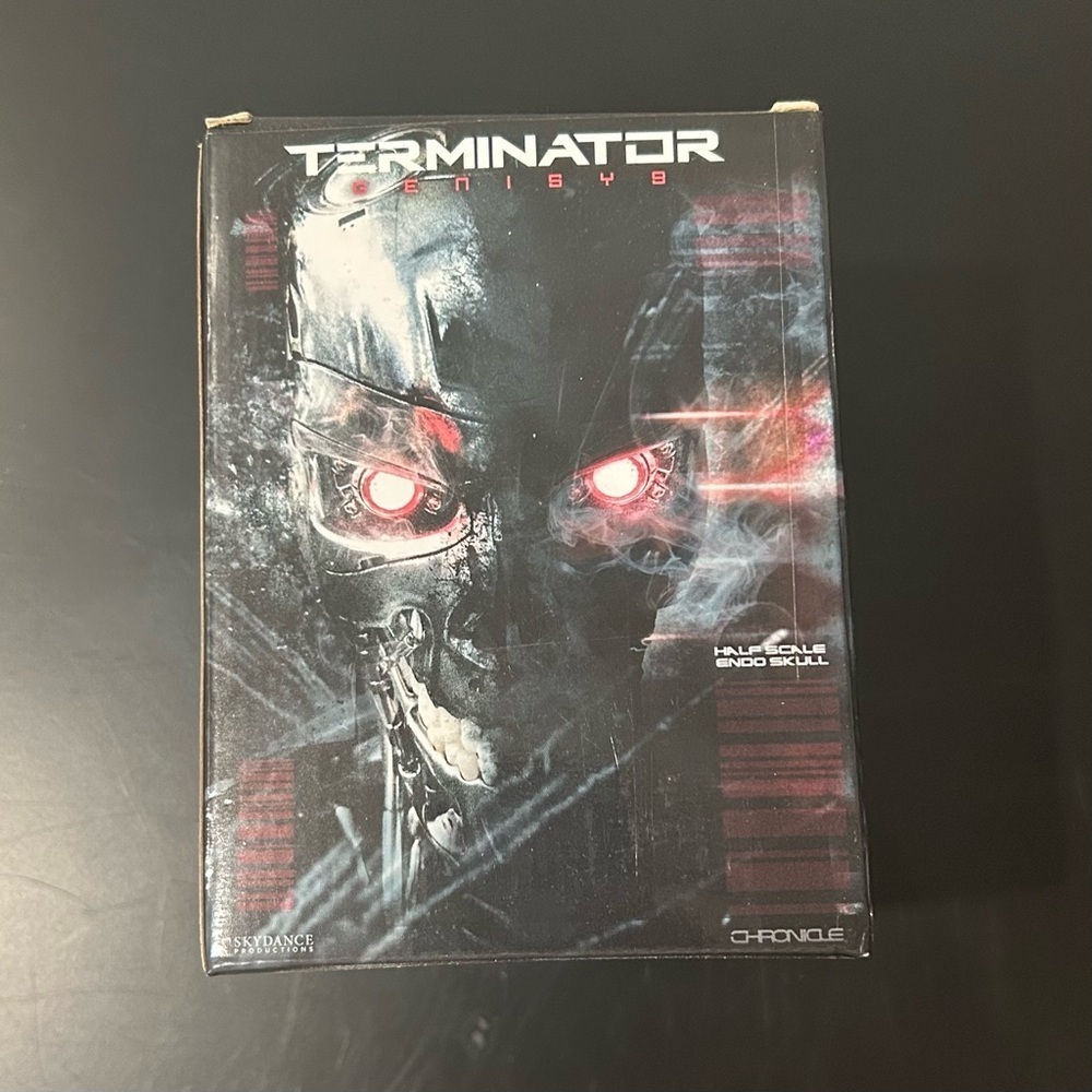 Lootcrate Exclusive Terminator Genisys Half Scale Endo Skull NIB - Picture 4 of 8